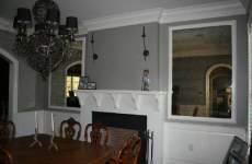 Antique-framed-mirrors-in-dining-room