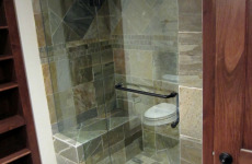 Frameless_steam_shower