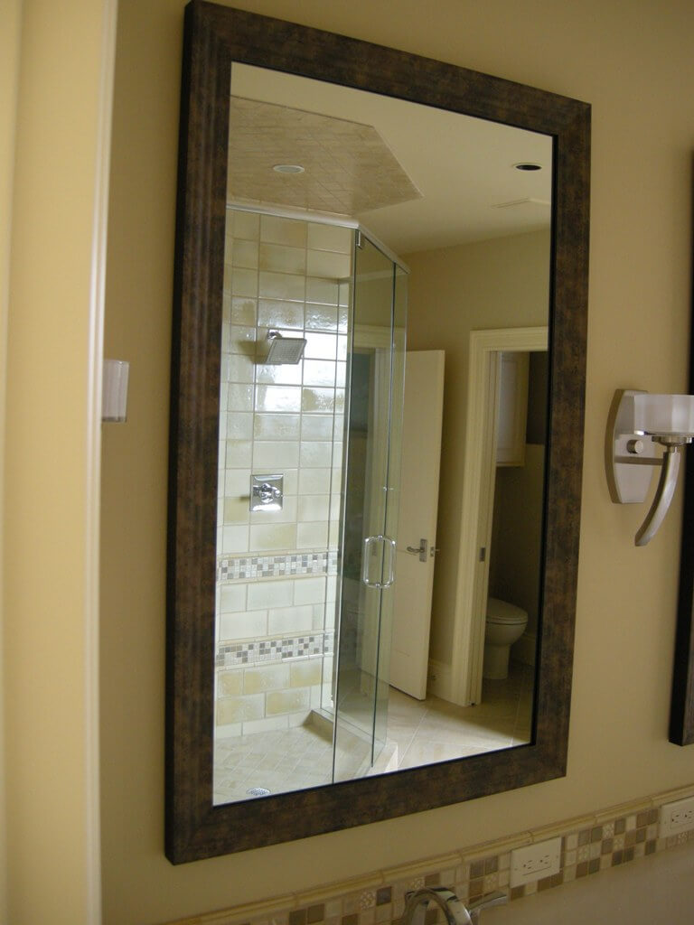 framed-mirror-bathroom