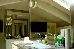 Framed-Master-Ensuite