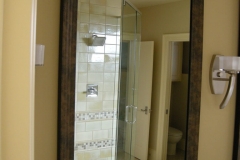 framed-mirror-bathroom