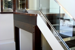 Glass railing 15
