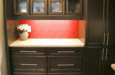 red-back-painted-niagra-glass-backsplash1