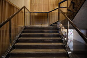 Why Choose Glass Railings and Barriers? - House of Mirrors - Mirrors and Glass Shop - Featured Image