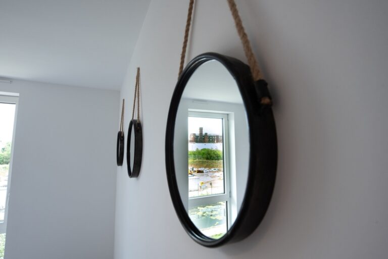 Our Favourite Ways to Arrange Circle Mirrors